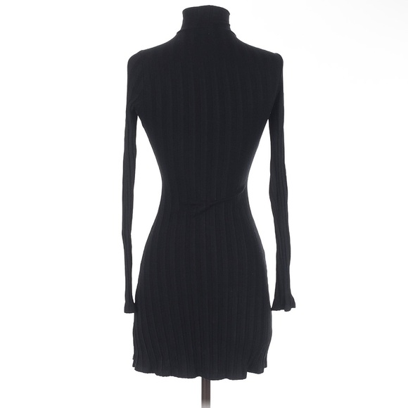 NEW REFORMATION Libra Knit Dress Black
$128 Wide Rib Faux Turtleneck Slit Large - Picture 5 of 13